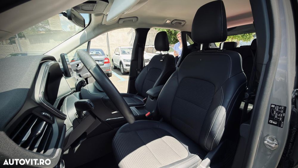 Ford Kuga 2.5 Duratec FWD FHEV Titanium - 9