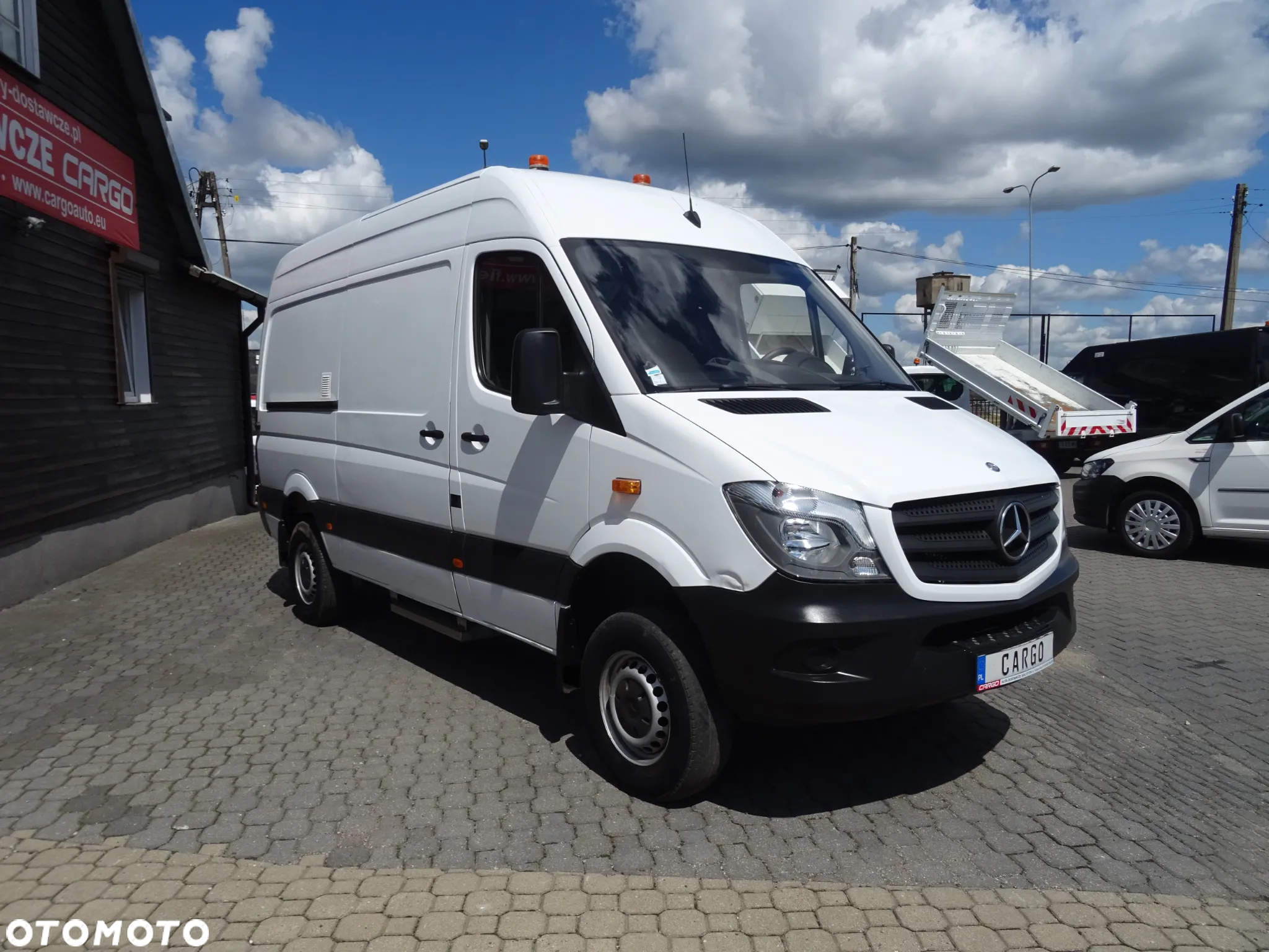Mercedes-Benz Sprinter - 4
