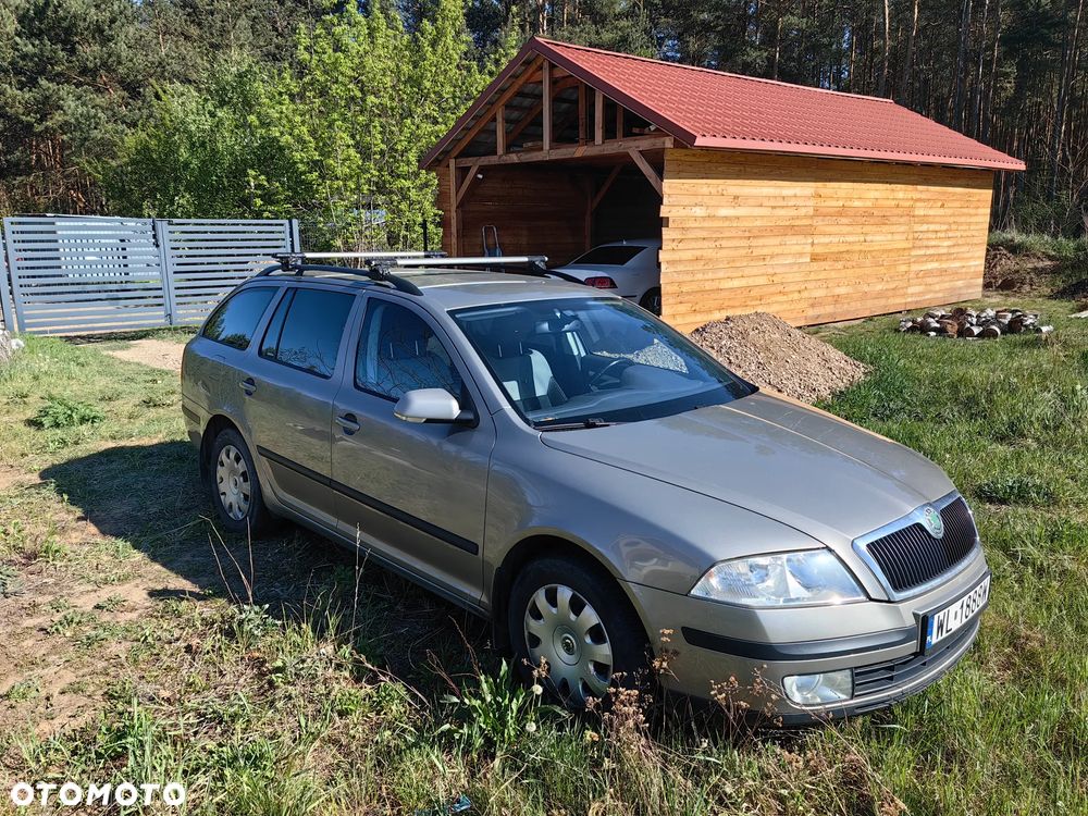 Skoda Octavia 1.6 FSI Classic - 1