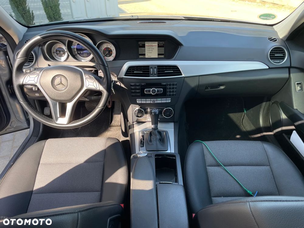 Mercedes-Benz Klasa C 180 (BlueEFFICIENCY) 7G-TRONIC Avantgarde - 15