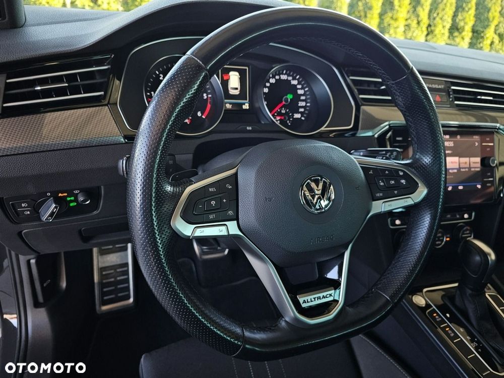 Volkswagen Passat Alltrack - 15