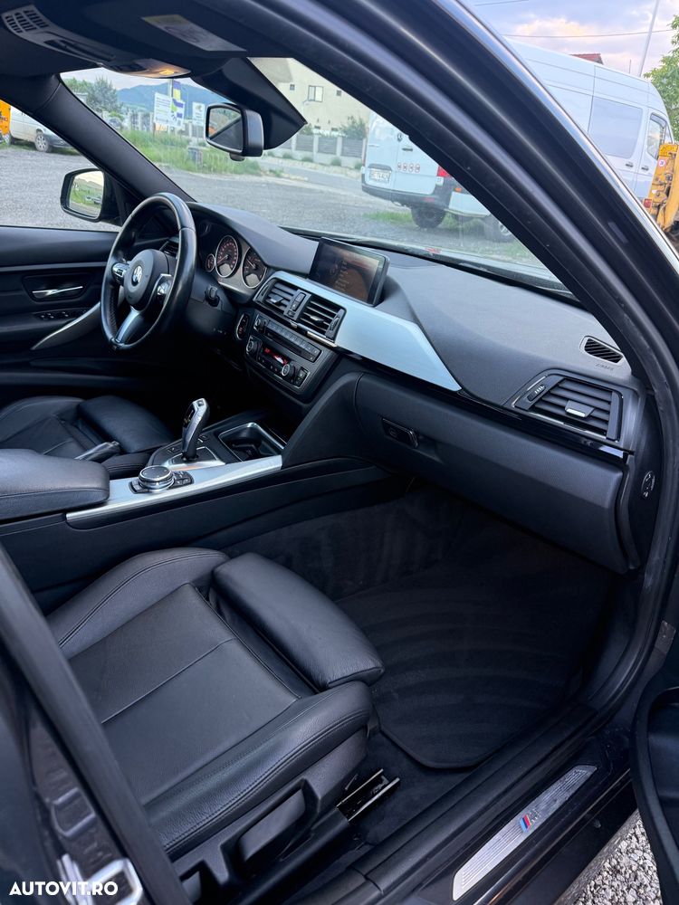 BMW Seria 3 320d Sport-Aut. Blue Performance Sport Line - 17