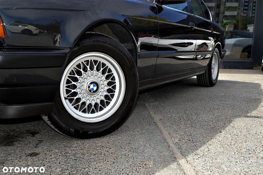 BMW Seria 5 540i - 8