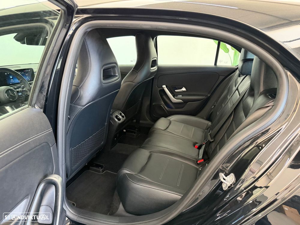 Mercedes-Benz A 250 e AMG Line - 20