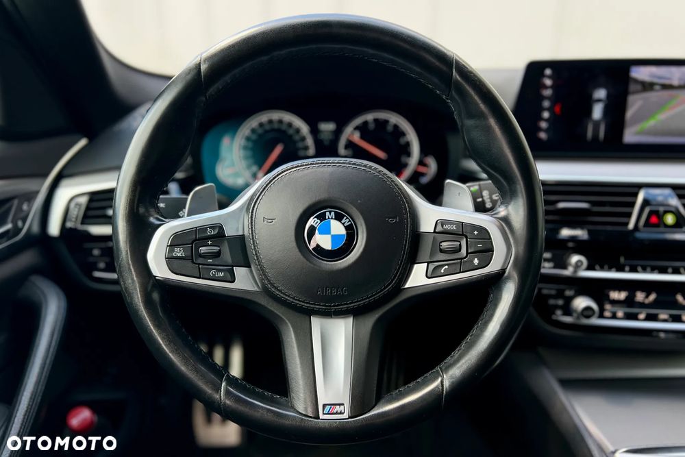 BMW Seria 5 520d xDrive M Sport sport - 14