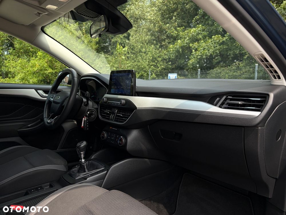 Ford Focus 1.0 EcoBoost Trend - 11