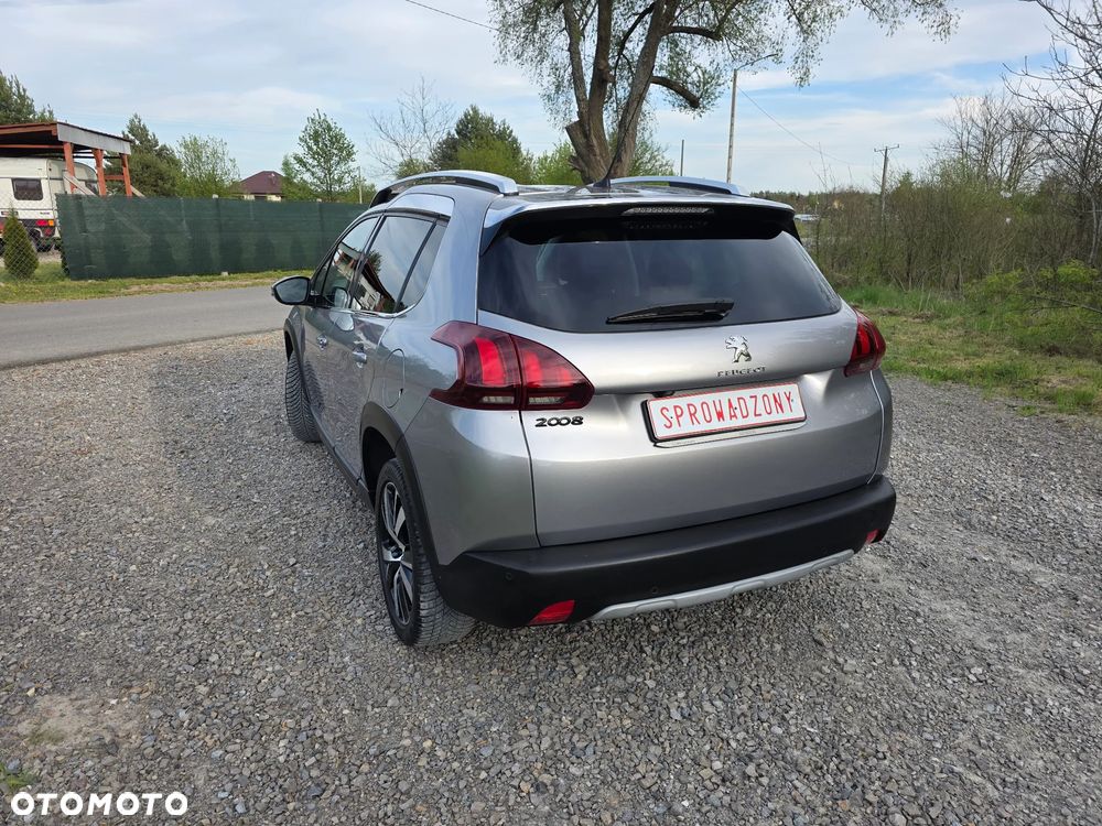 Peugeot 2008 BlueHDi 100 STOP & START Allure - 6