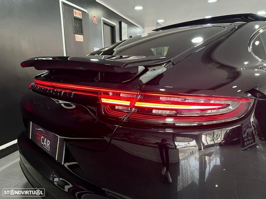Porsche Panamera 4 S - 10