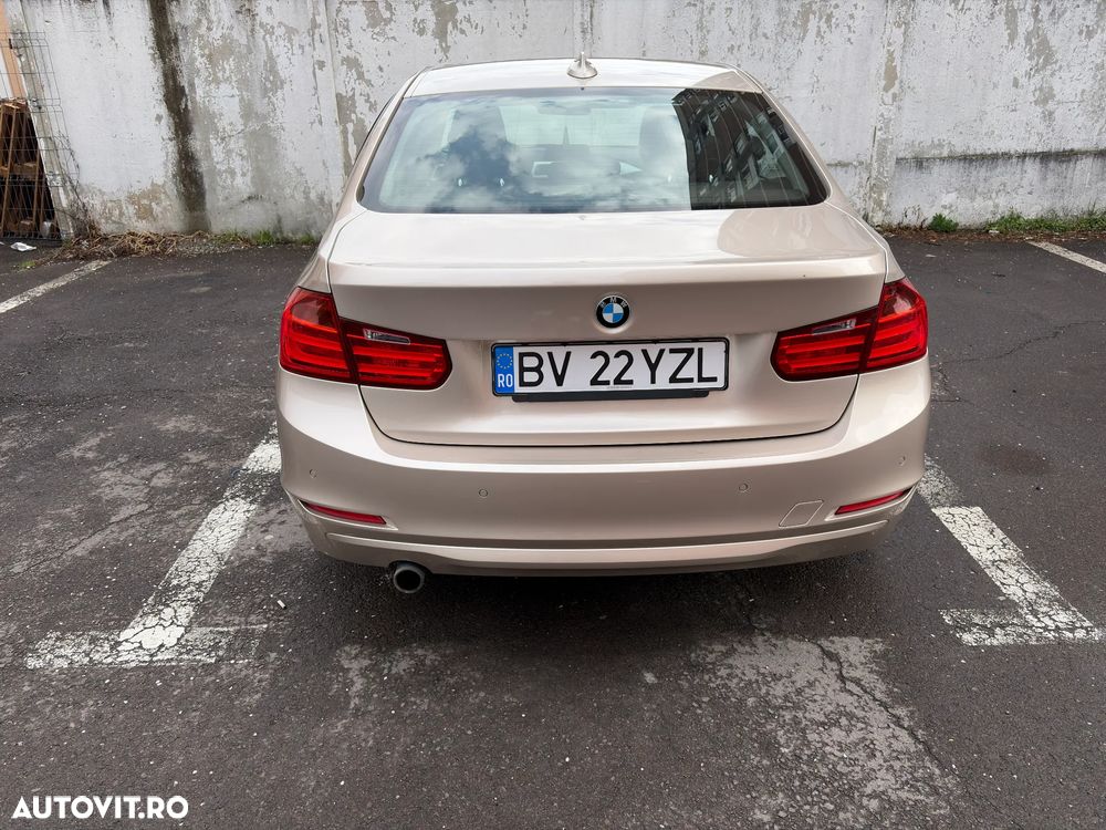 BMW Seria 3 320d - 10