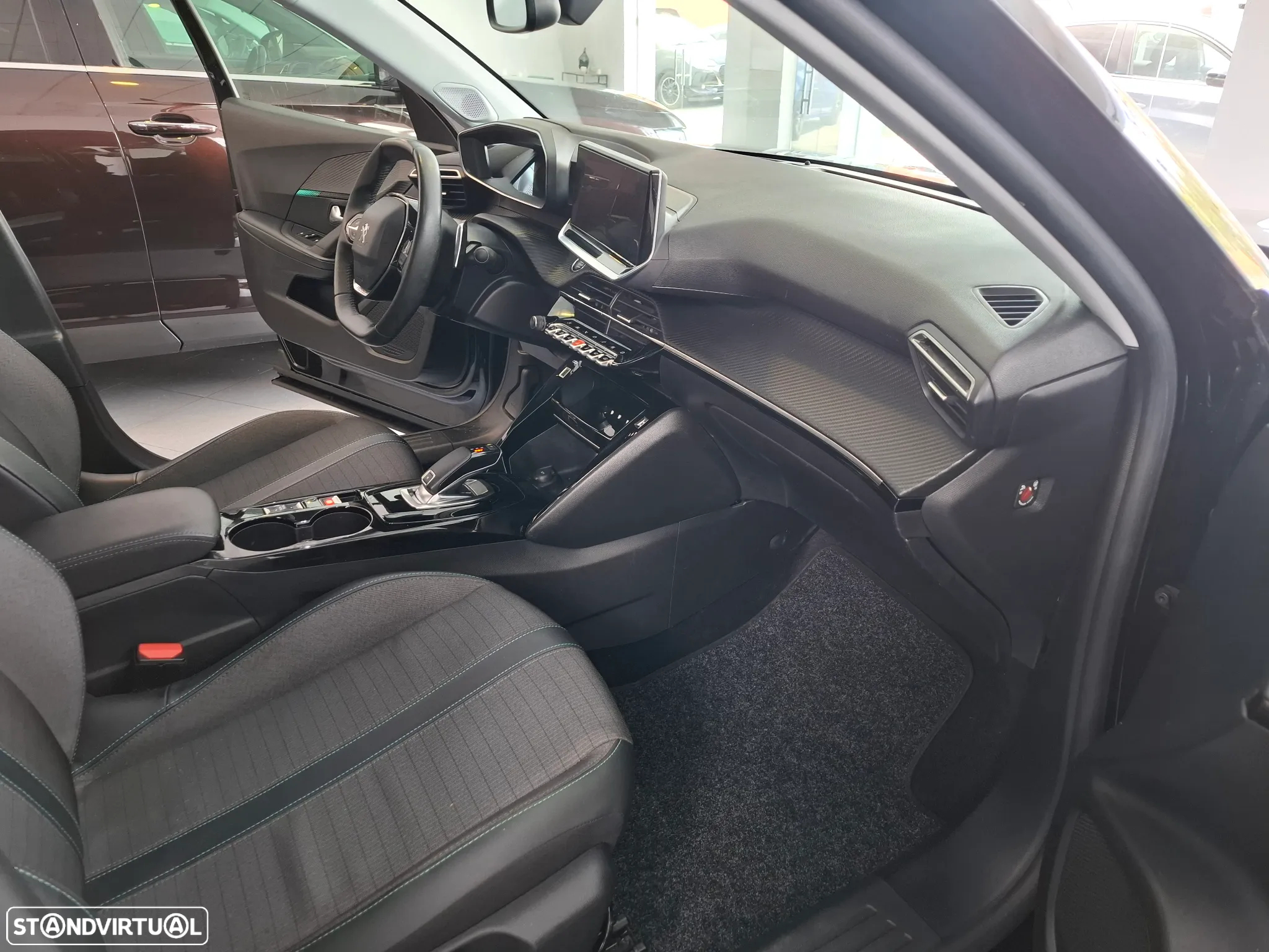 Peugeot 2008 - 16