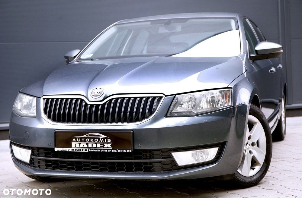 Skoda Octavia 2.0 TDI Edition DSG - 15