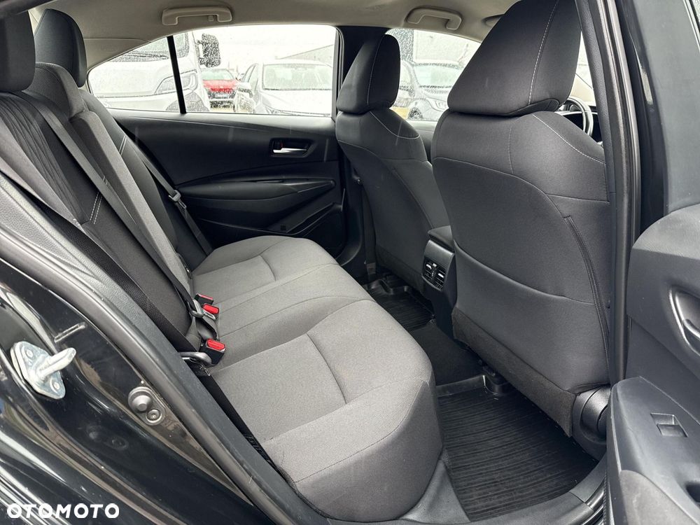 Toyota Corolla - 10