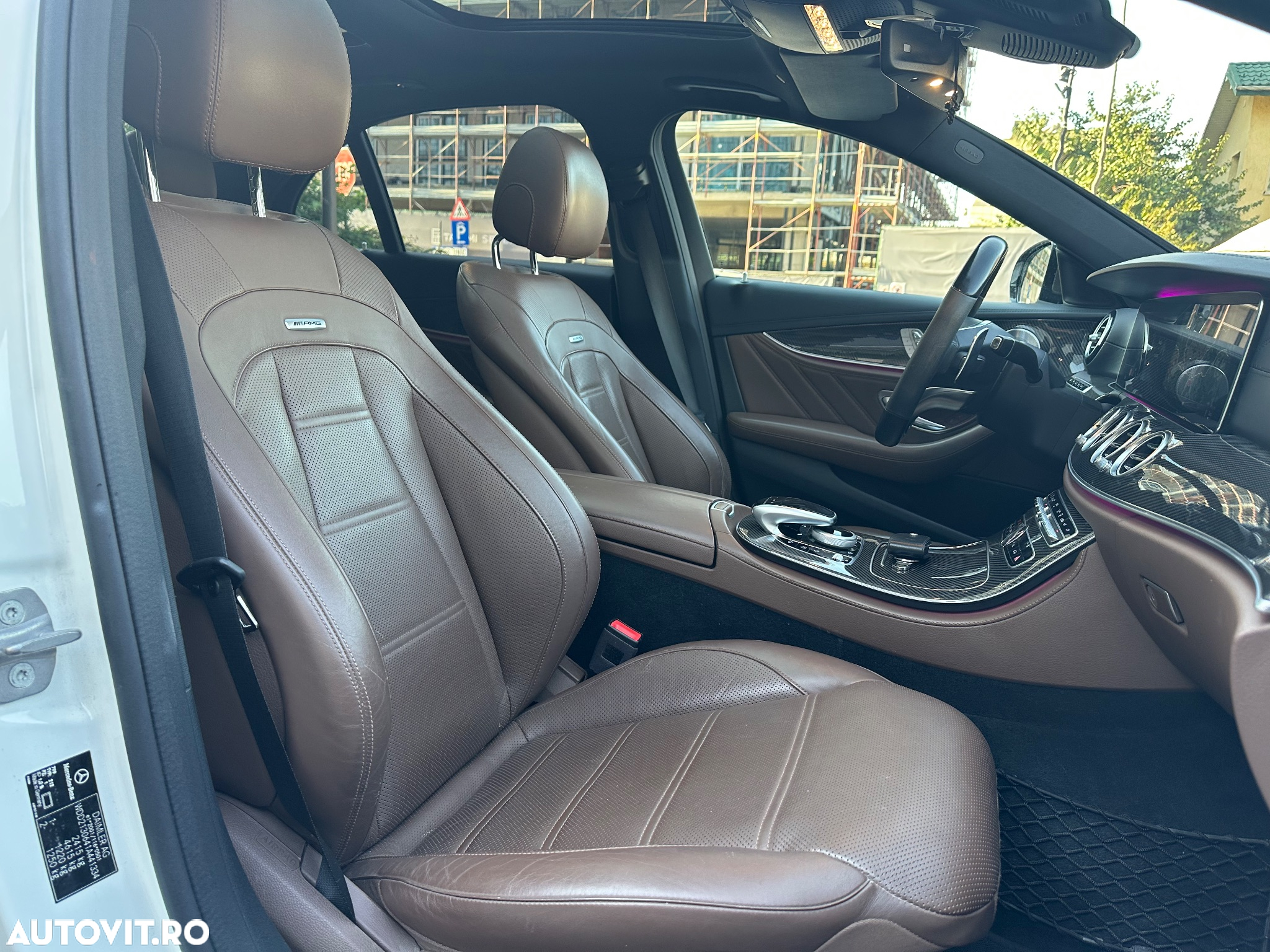 Mercedes-Benz E 43 AMG 4MATIC Aut. - 23