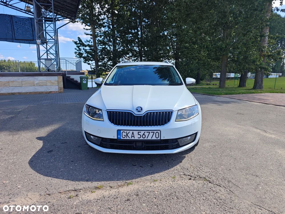 Skoda Octavia 1.6 TDI (Green tec) DSG Joy - 2