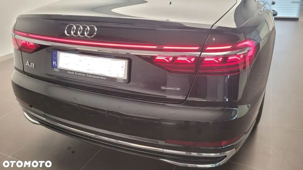 Audi A8 - 7