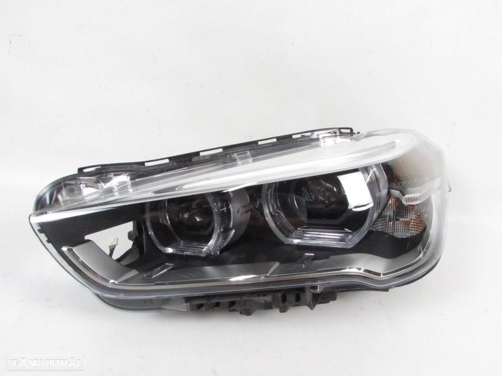 Farol LED Esquerdo Usado / Original BMW X1 (F48) 63117472219/ - 1