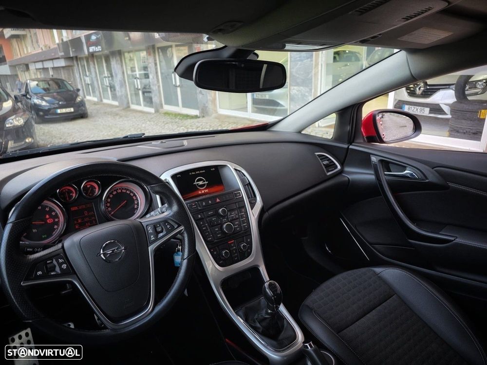 Opel Astra GTC 1.6 T S/S J20 - 21