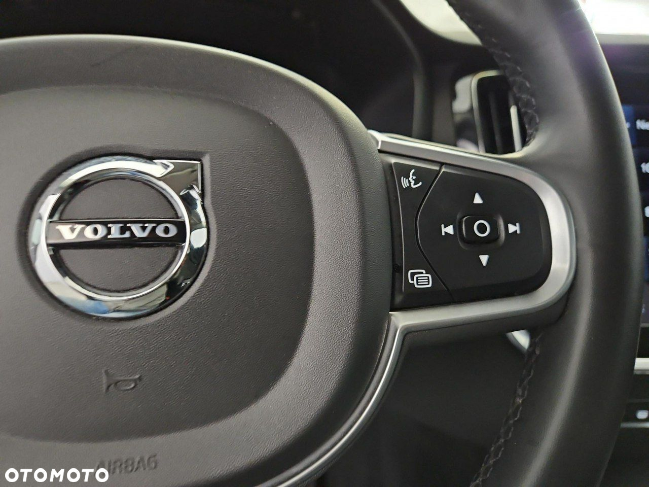 Volvo V60 B4 D Momentum - 15