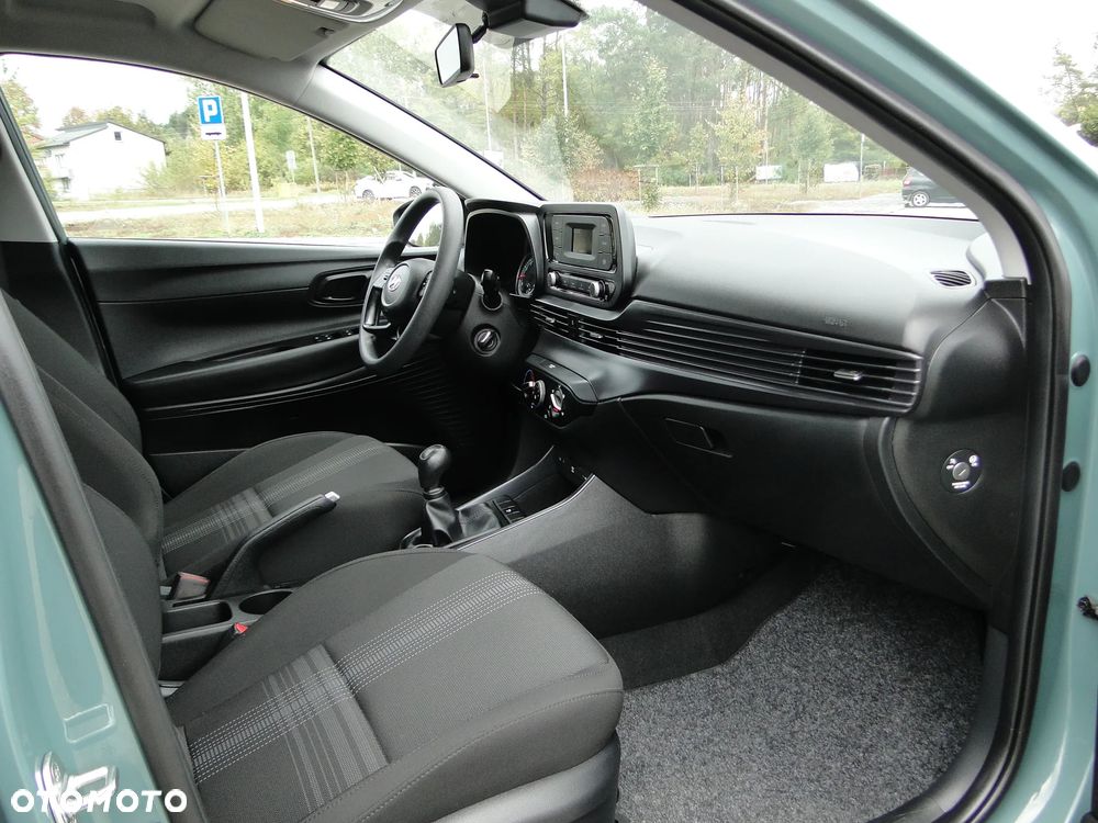 Hyundai i20 - 19