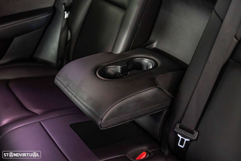 Tesla Model Y Performance Tração Integral - 11