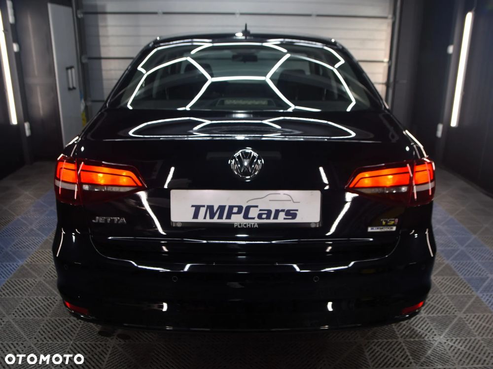 Volkswagen Jetta - 28