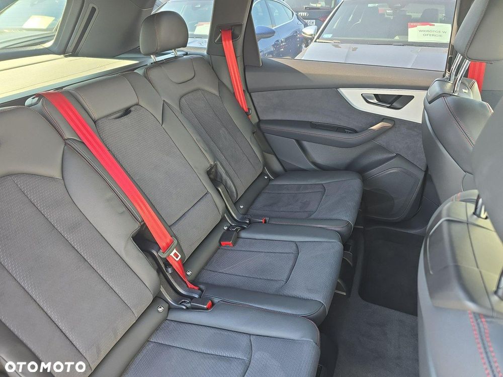 Audi Q7 - 11
