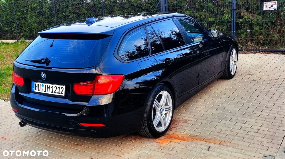 BMW Seria 3 320d - 12