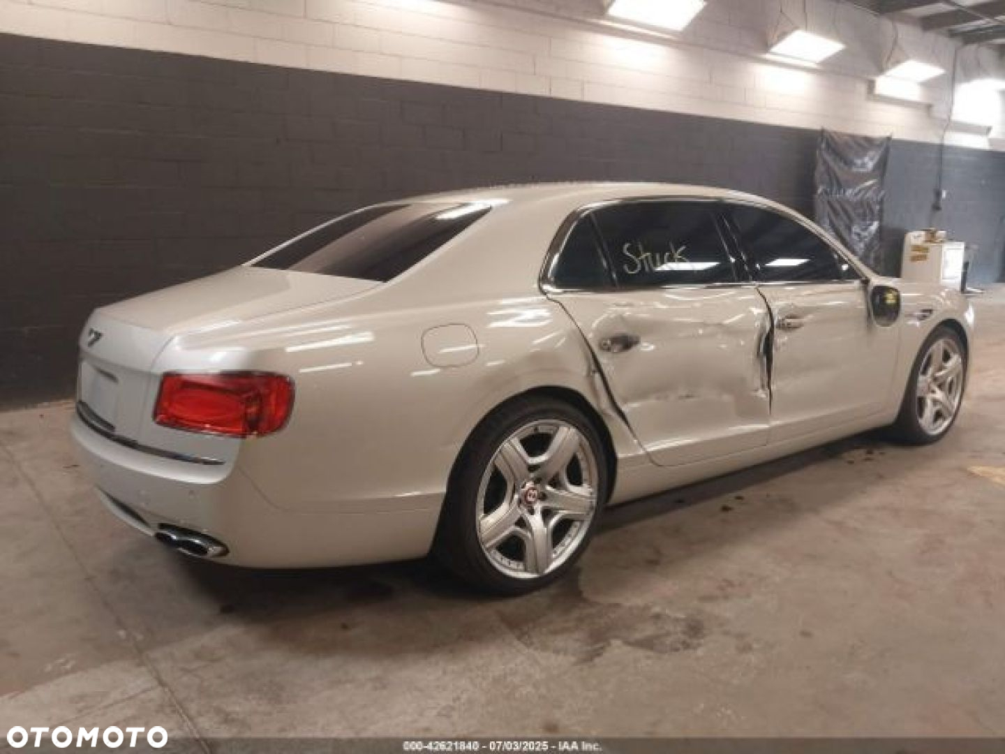 Bentley Flying Spur - 5