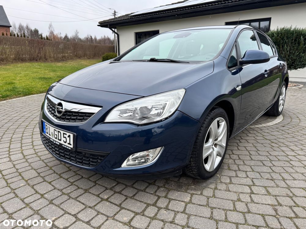 Opel Astra - 1