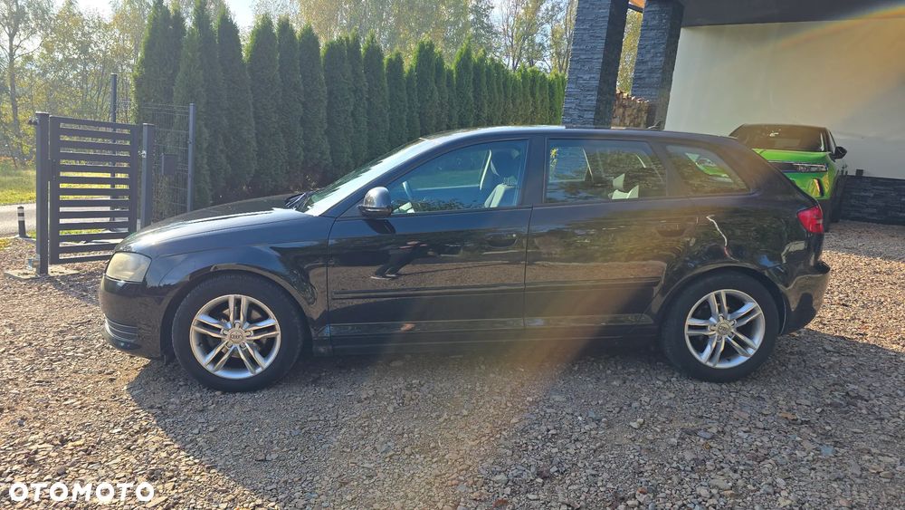 Audi A3 Sportback 2.0 TDI Attraction - 9