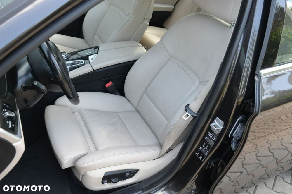 BMW Seria 5 - 25