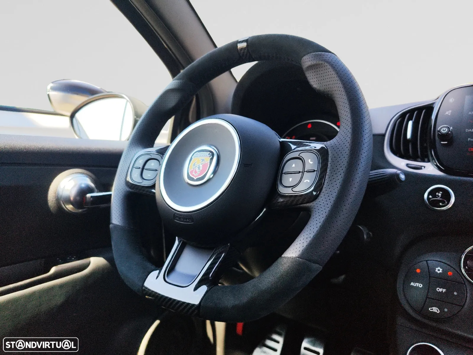 Abarth 695 1.4 T-Jet 75 Anniversário - 12