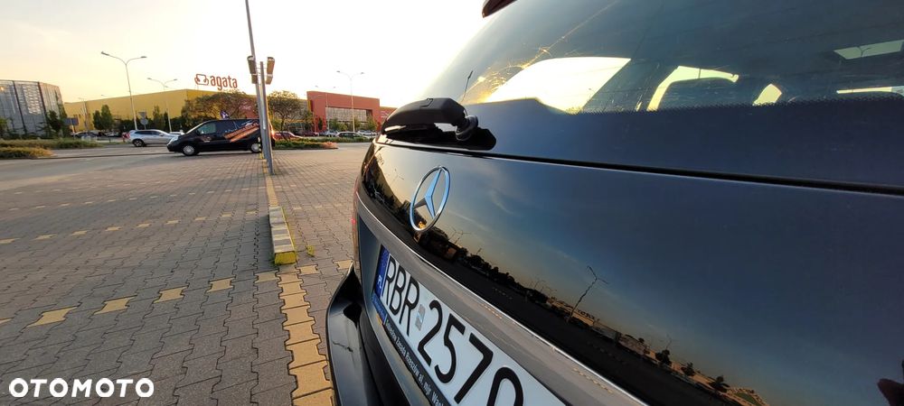 Mercedes-Benz Klasa E 200 CDI DPF BlueEFFICIENCY Automatik Avantgarde - 12