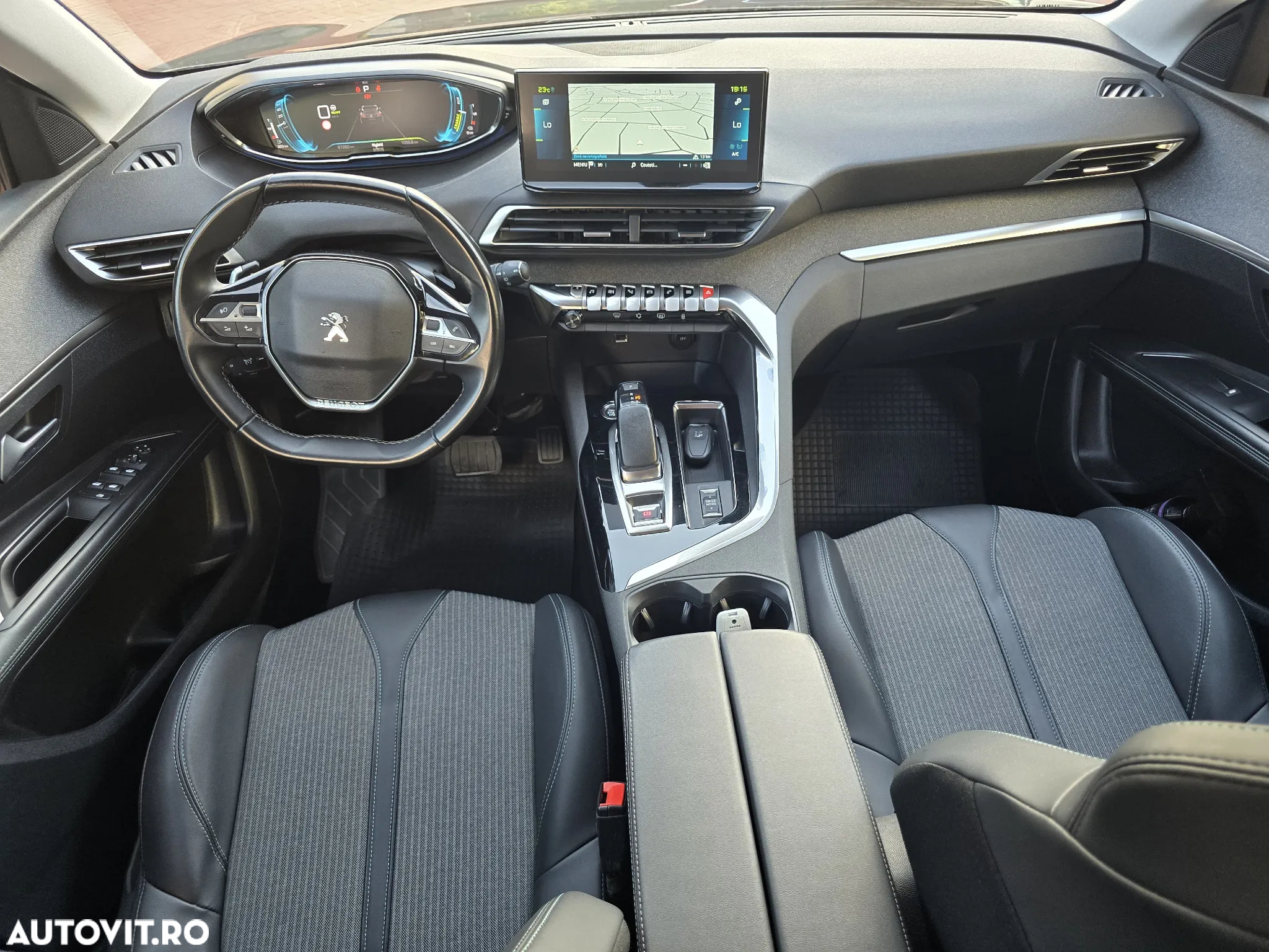Peugeot 3008 PHEV EAT8 Allure - 2