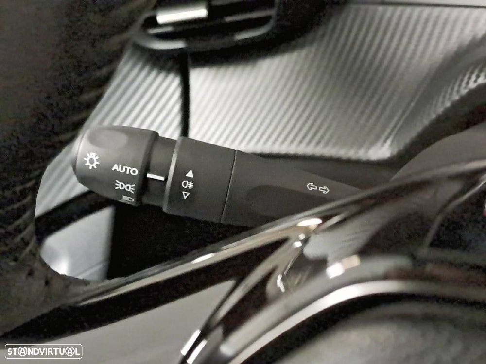 Peugeot 2008 1.2 PureTech Style - 14