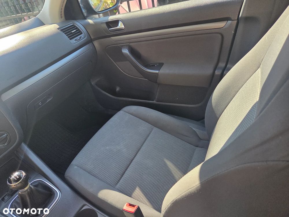 Volkswagen Golf 1.6 Trendline - 25