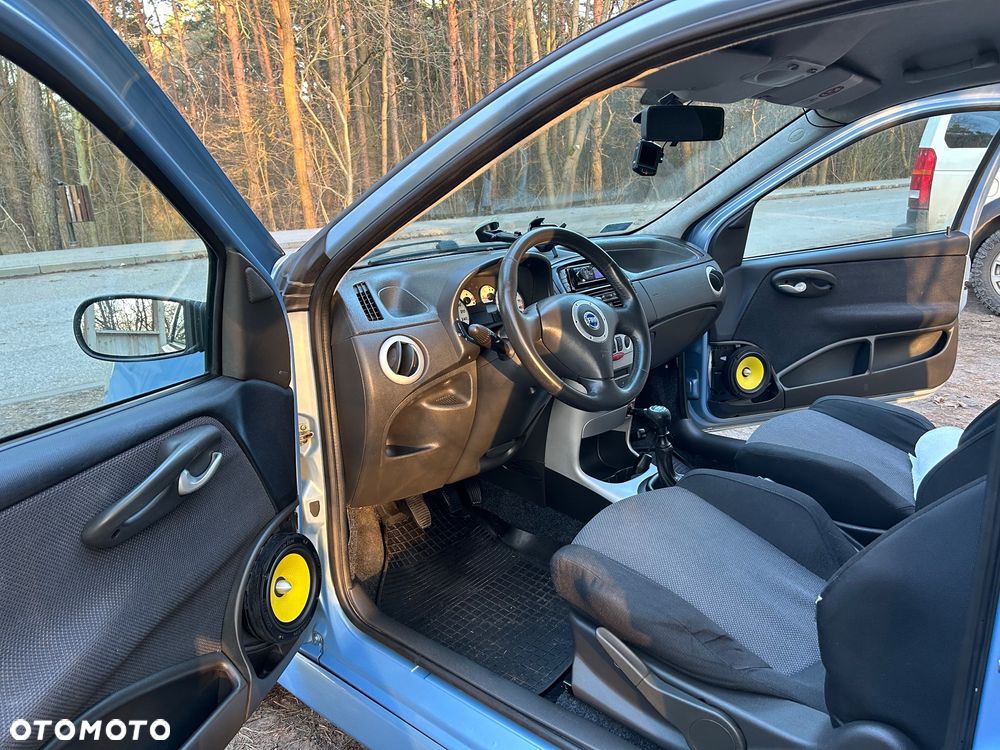 Fiat Punto - 9
