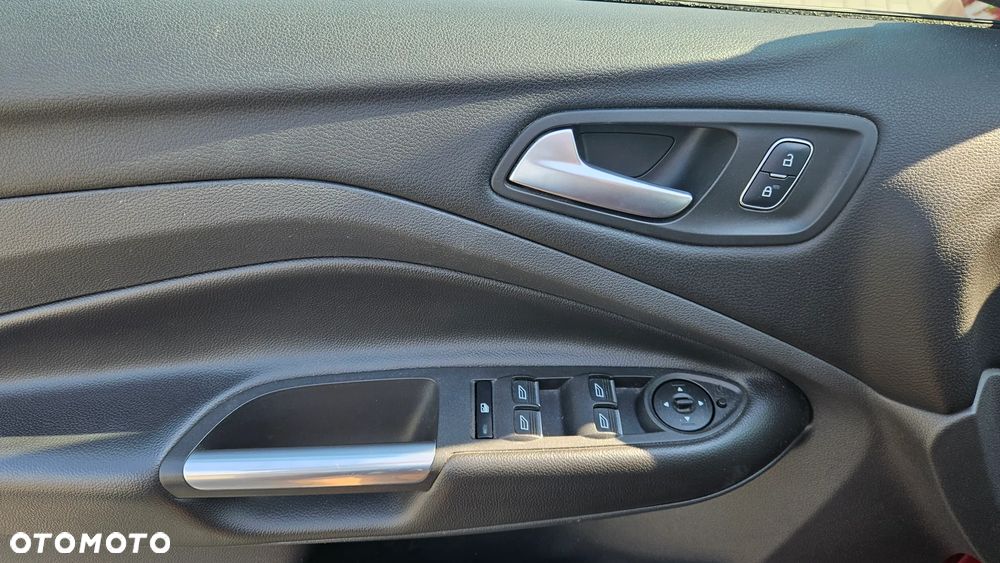 Ford Kuga 1.5 EcoBoost FWD Trend ASS MMT6 - 11