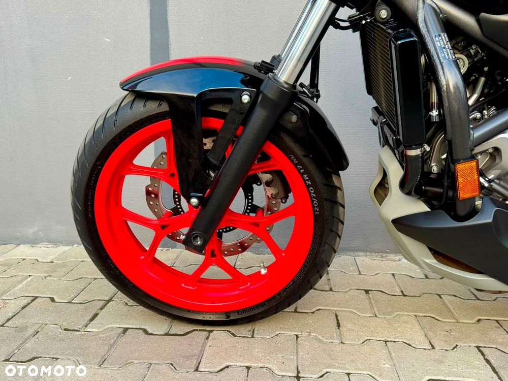 Honda NC - 16