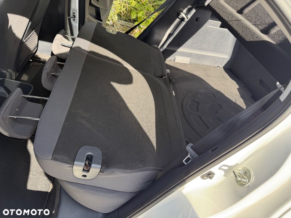 Kia Rio 1.2 Business Line - 22