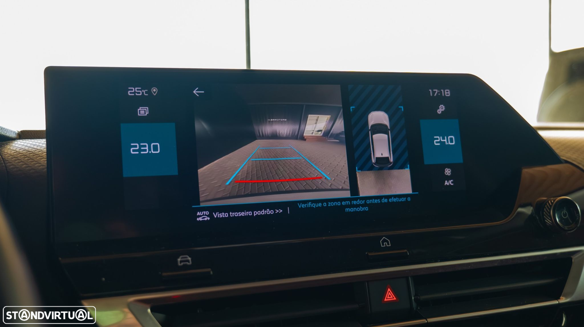 Citroën C4 BlueHDi 110 Stop&Start SHINE - 13