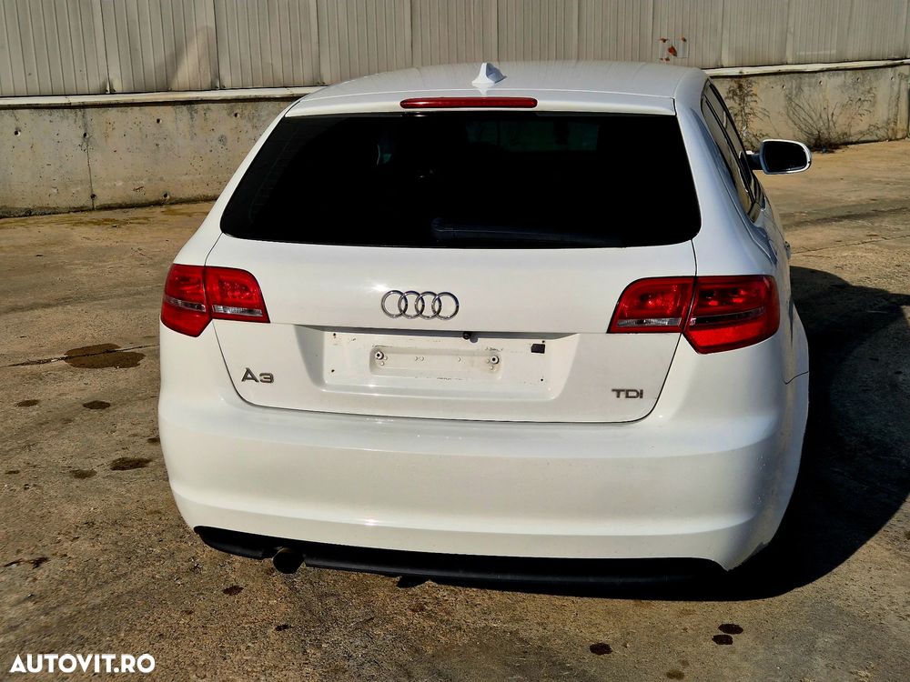 Audi A3 1.6 TDI ack DPF Ambiente - 10