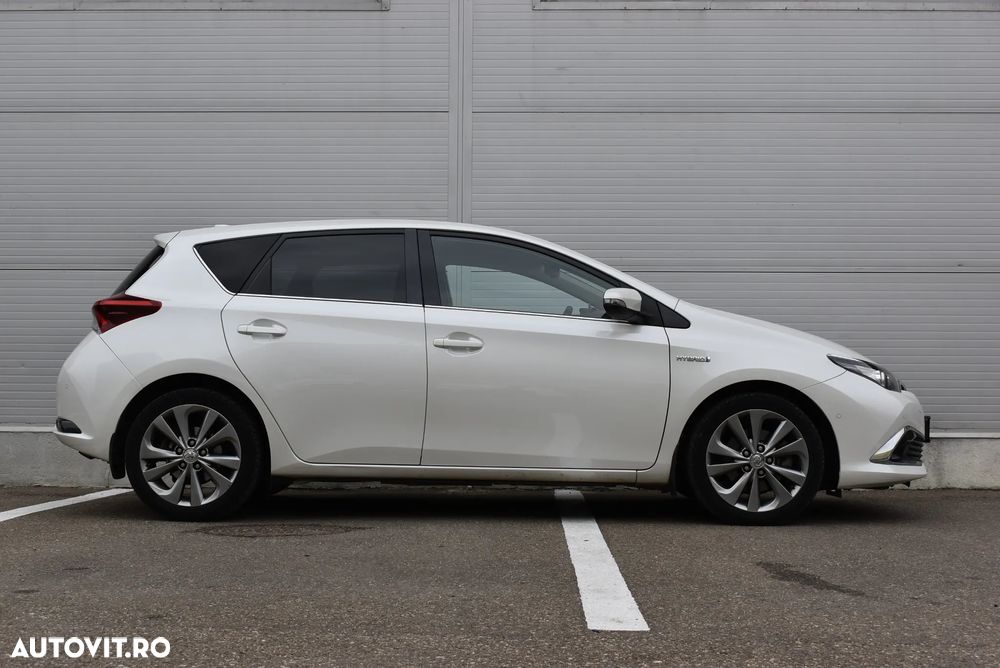 Toyota Auris 1.8 L VVT-i Hybrid Sol - 7