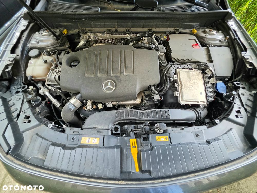 Mercedes-Benz GLB 200 d 8G-DCT - 11