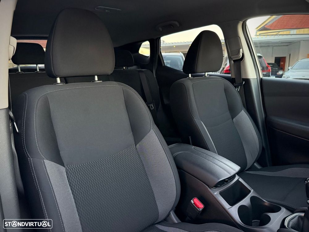 Nissan Qashqai 1.5 dCi N-Connecta J18 - 7