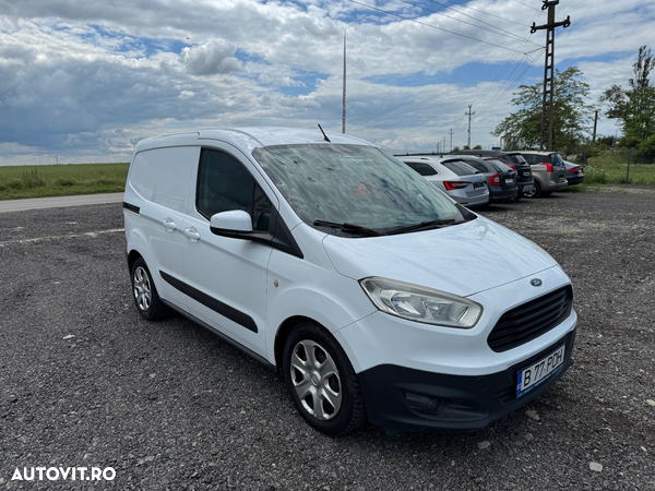 Ford Tourneo Courier 1.5 TDCi Ambiente
