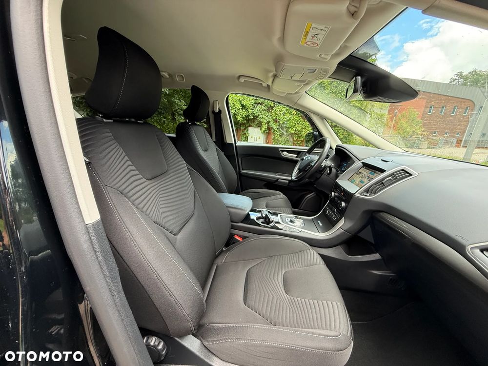 Ford S-Max - 24