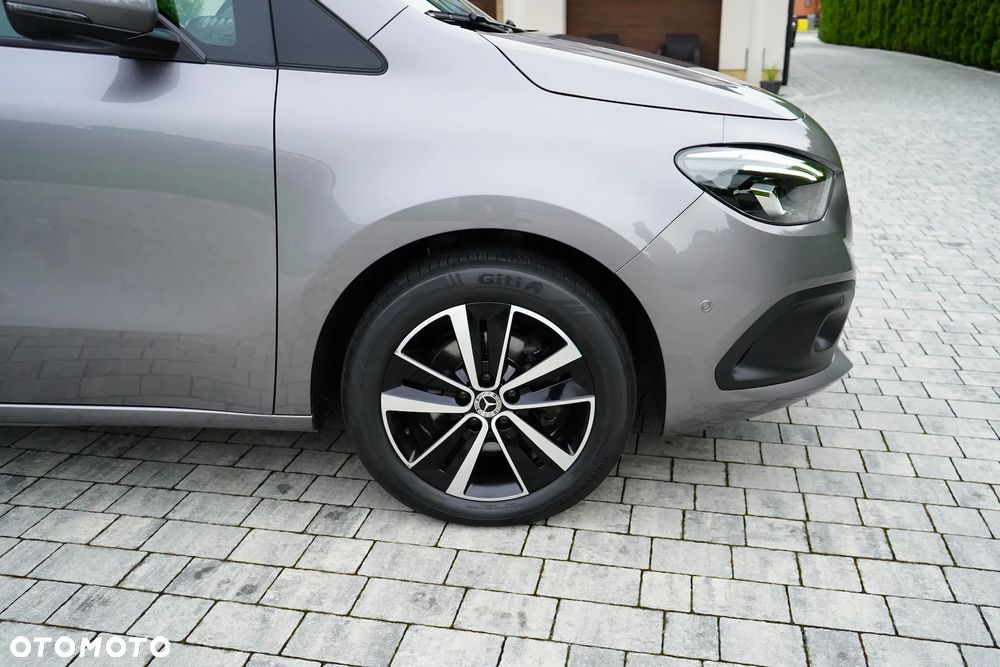 Mercedes-Benz Klasa T 180 d Automatik Edition - 19