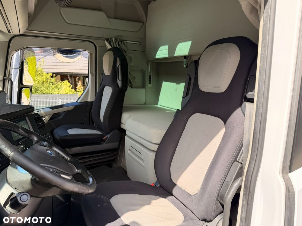 Ford V MAX 500 - 10