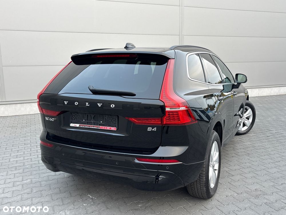 Volvo XC 60 B4 D Geartronic Momentum Pro - 9
